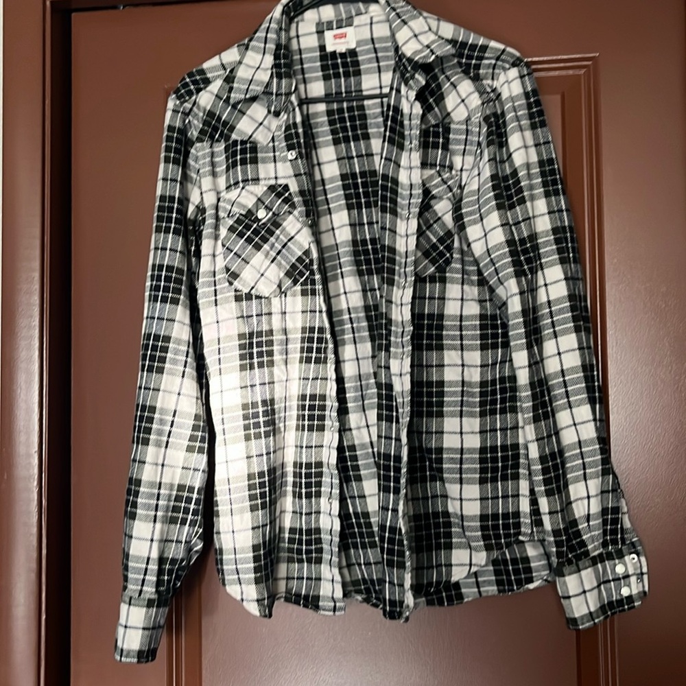 Levi’s green flannel